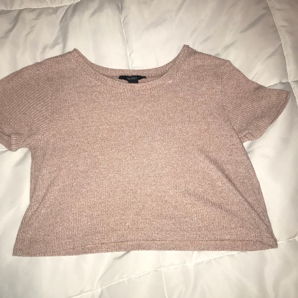 Maroon ribbed crop top.